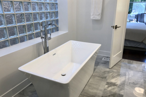 Master Bathroom Tub