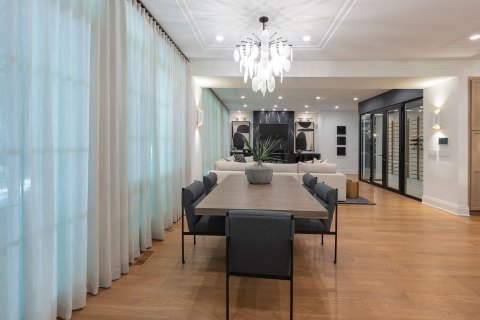 breakfast room living room