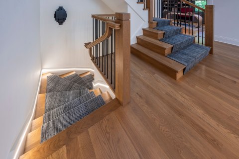 stairs to basement