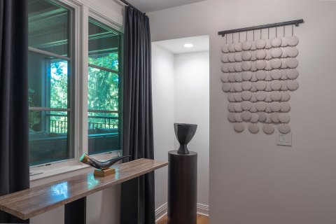 master bedroom foyer