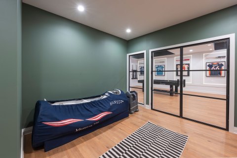hyperbaric chamber