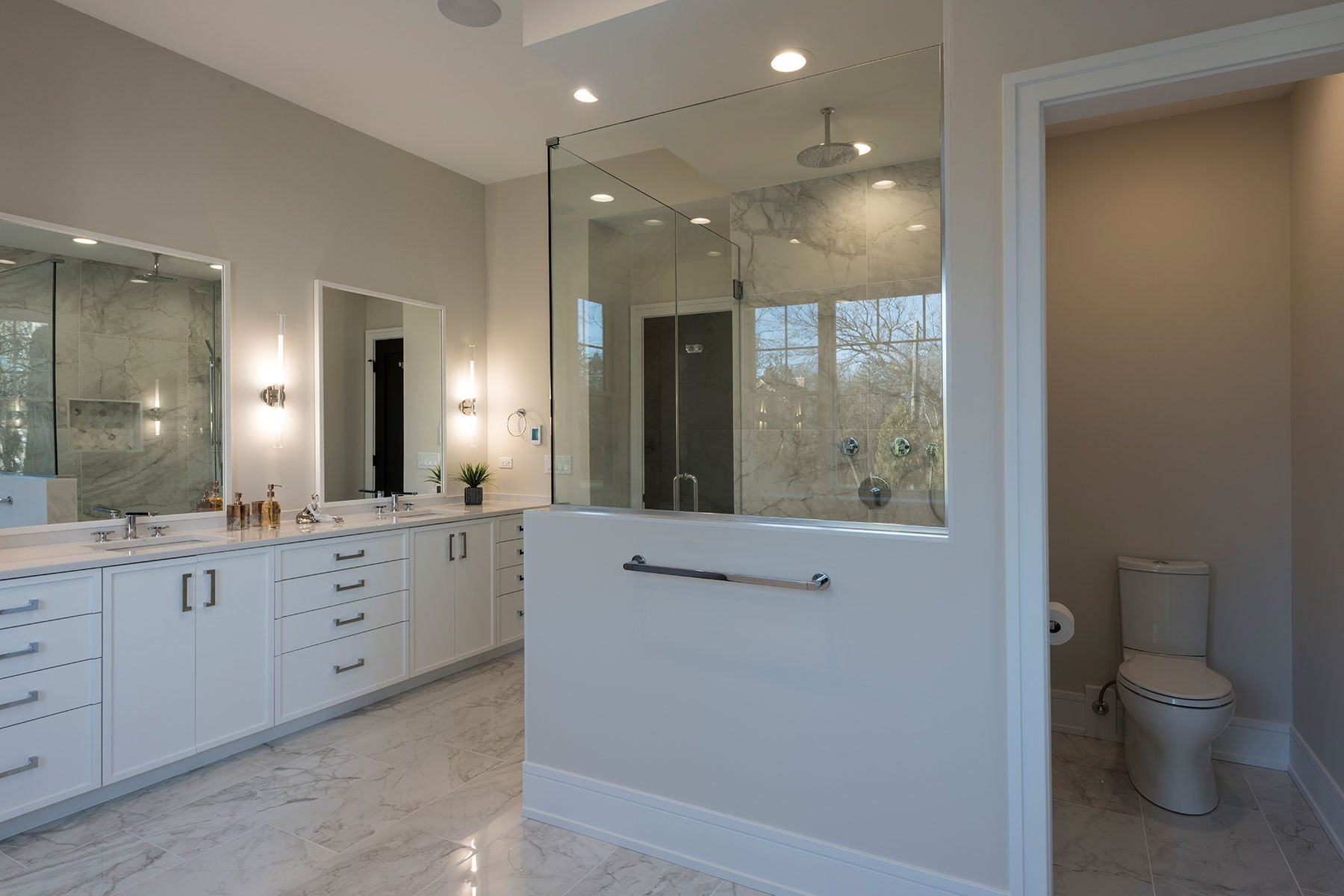 MasterBed - 511 N Branch Rd., Glenview, IL Custom Home. America's Custom Home Builders: New Construction, Remodeling, Restoration Services. Residential and Commercial.