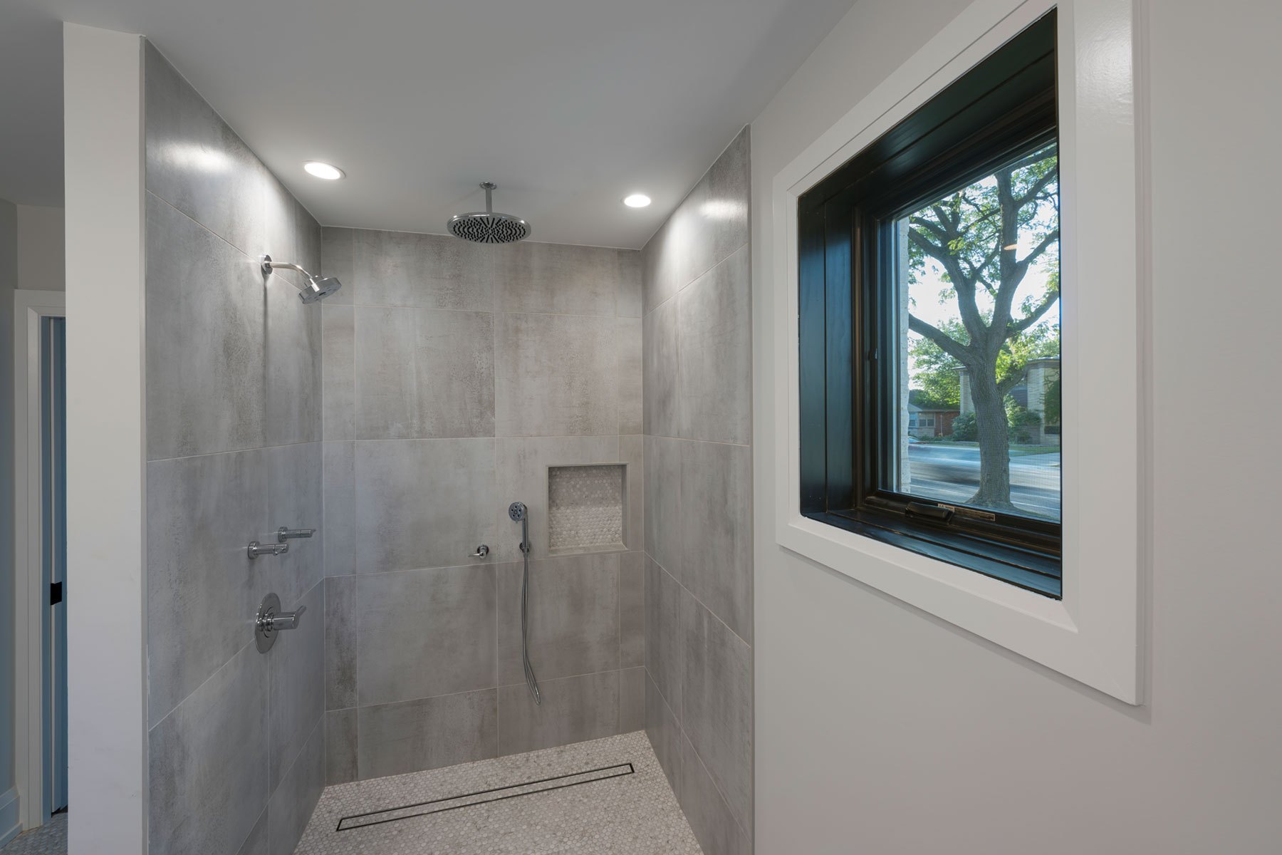 1st Floor Master Bathroom - N. Francisco Ave., Chicago, IL Custom Home. America's Custom Home Builders: New Construction, Remodeling, Restoration Services. Residential and Commercial.