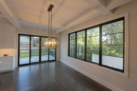 Dining room Kitchen