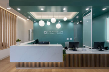 Commercial-Buildout-of-Eye-Physicians-of-Libertyville-Reception-Desk
